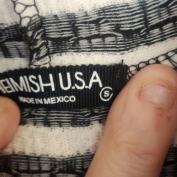 *HEIMISH USA Monochrome Striped Top Size S Euc* - Picture 3 of 4